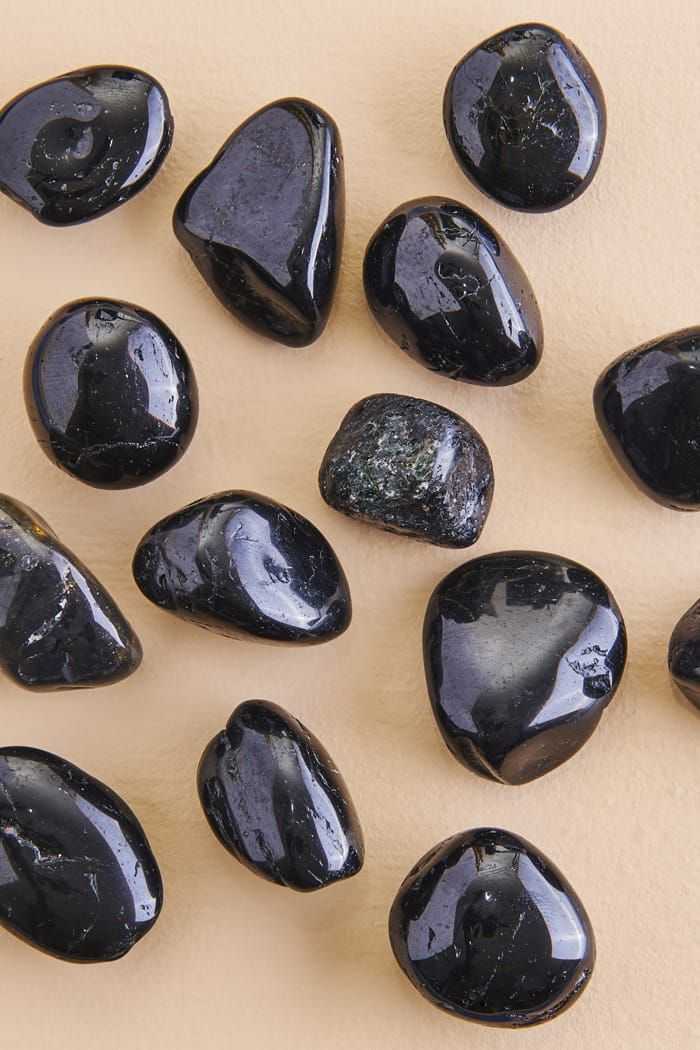 Pierre de naissance TOURMALINE NOIRE, TOURMALINE NOIRE à vendre, prix des pierres précieuses TOURMALINE NOIRE, pierres précieuses TOURMALINE NOIRE, pierre de TOURMALINE NOIRE, bijoux en pierre de TOURMALINE NOIRE, prix de la pierre de TOURMALINE NOIRE, acheter une pierre de TOURMALINE NOIRE, coût d'une pierre de TOURMALINE NOIRE, bijoux en TOURMALINE NOIRE authentiques, TOURMALINE NOIRE naturel, pierre de TOURMALINE NOIRE naturelle,